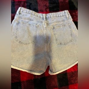 SHEIN brand size 30 jean shorts.